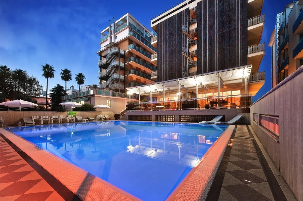 Hotel Continental Сан-Бенедетто-дель-Тронто Экстерьер фото